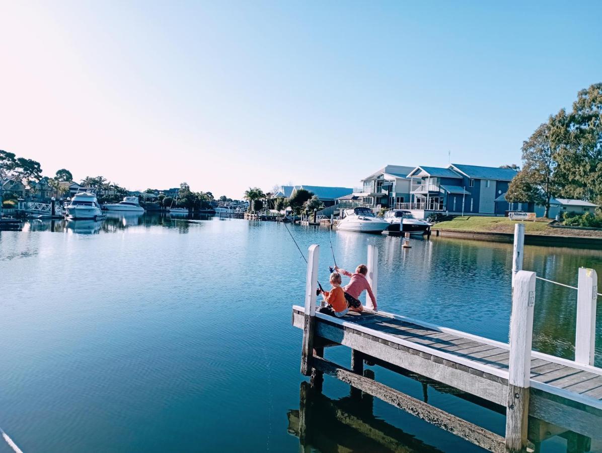 Captains Cove 1St Floor Spa Luxury Apartments - Free Netflix Paynesville Exterior foto